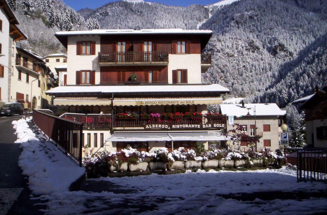 Mezzoldo Albergo Ristorante Sole מראה חיצוני תמונה